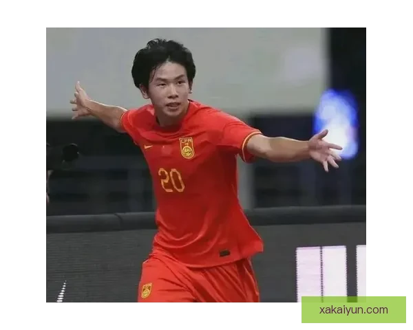 足球新星全方位展现潜力，状态回暖备受关注